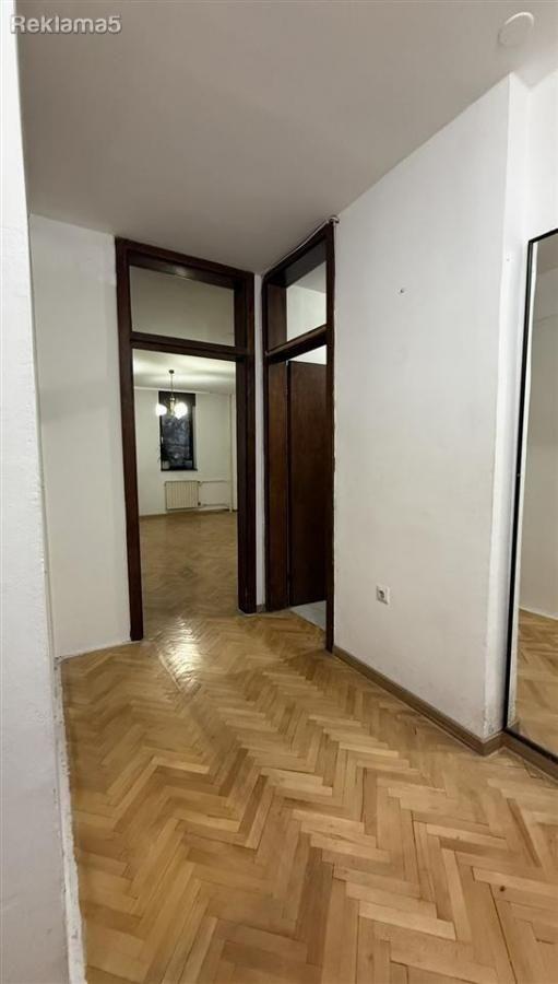 Se prodava stan vo Taftalidze