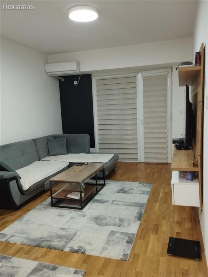 Se prodava stan vo Taftalidze