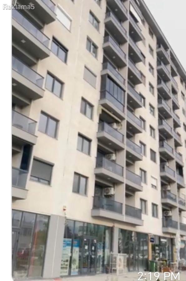 We are selling a 37m2 apartment next to Fon.