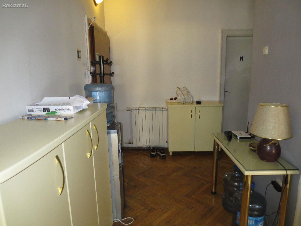 Apartment in Debar neighborhood with garage