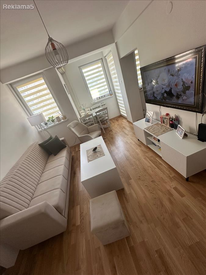 Apartment for sale or rent in a strict center