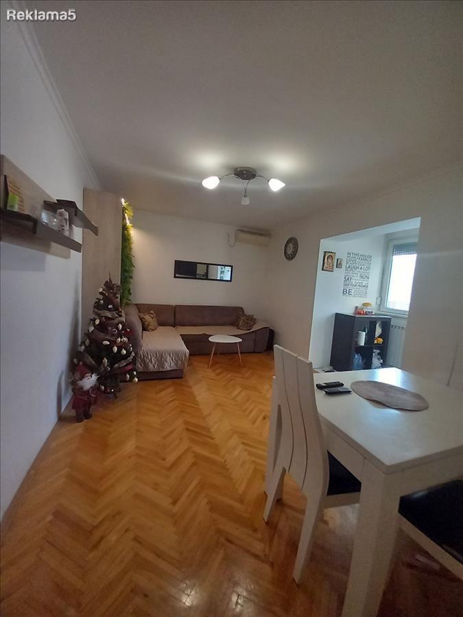 FURNISHED TWO-ROOM 49M2 APARTMENT IN CHROME FOR SALE