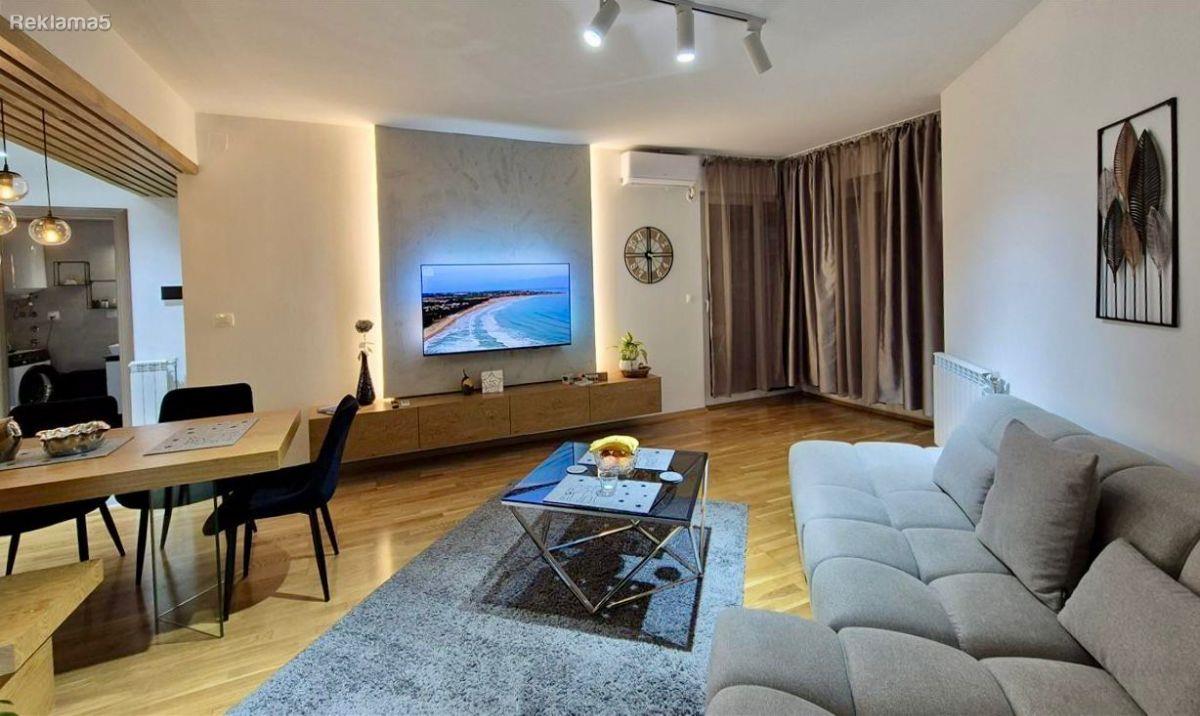 New two-room apartment for rent in Aerodrom