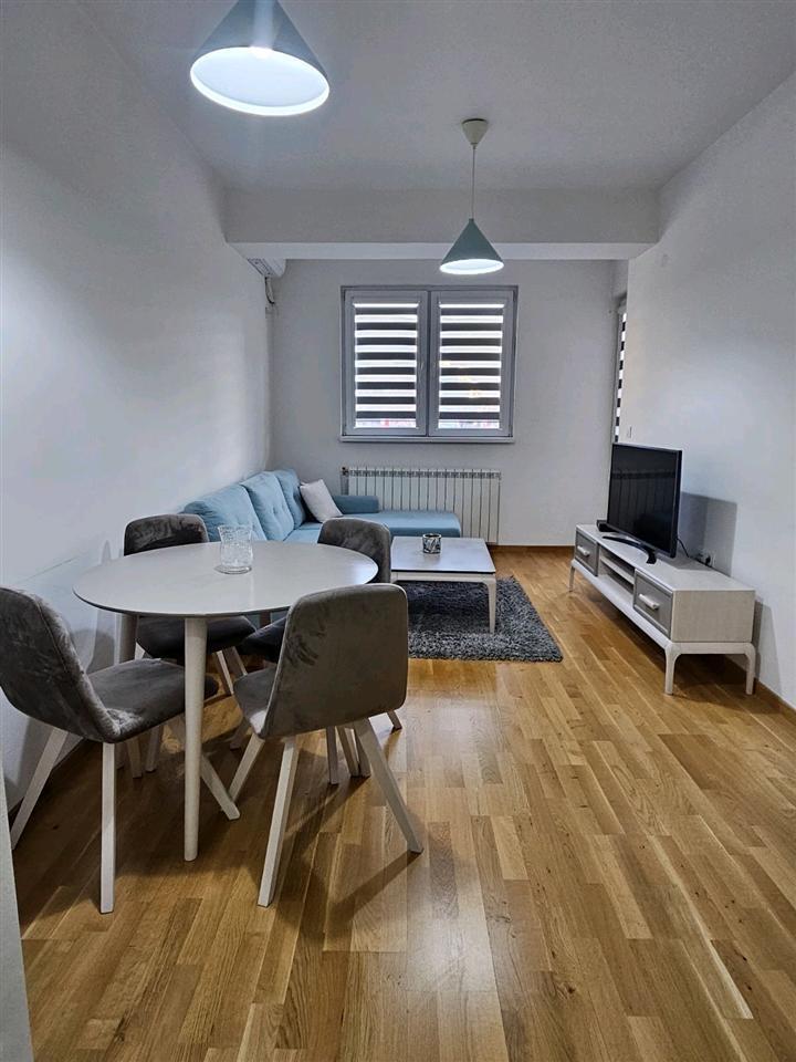 Se prodava stan 40m2 vo Aleksandrija Vlae