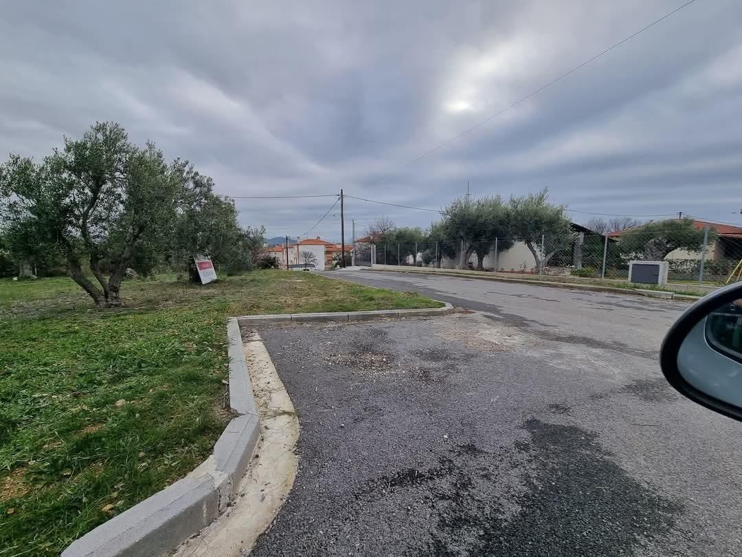 Kalives Halkidiki plot of land 850m2 for sale