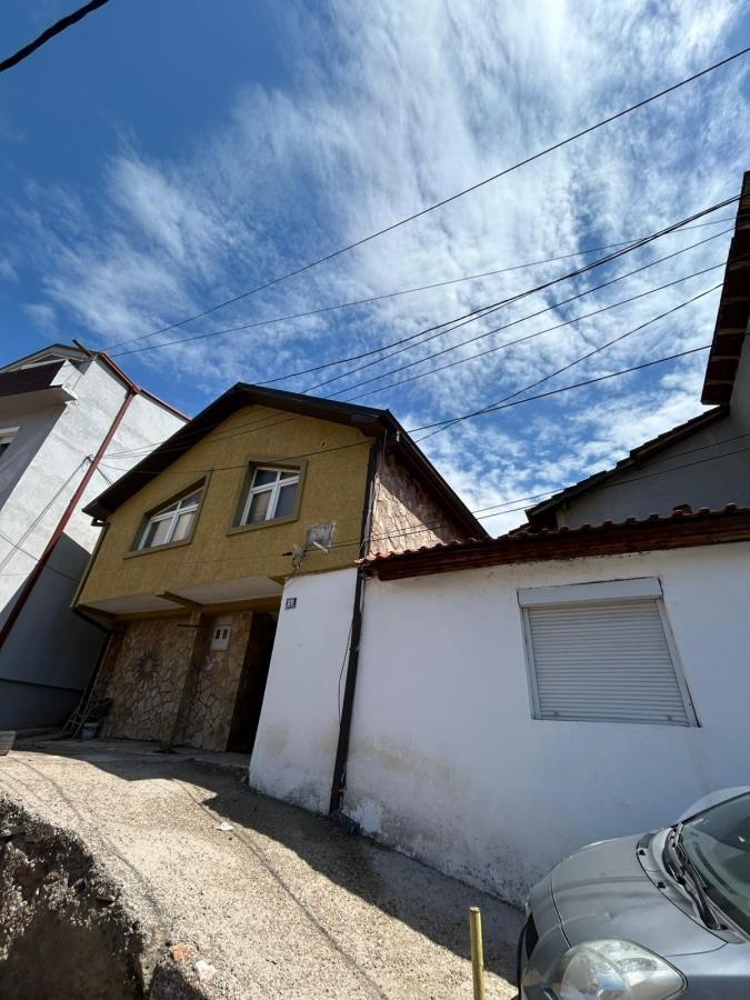 Se prodava kukja vo Stip