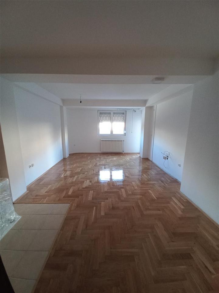 An empty renovated apartment in Centar is for rent