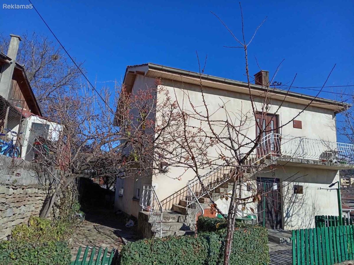 Kuka Negotino