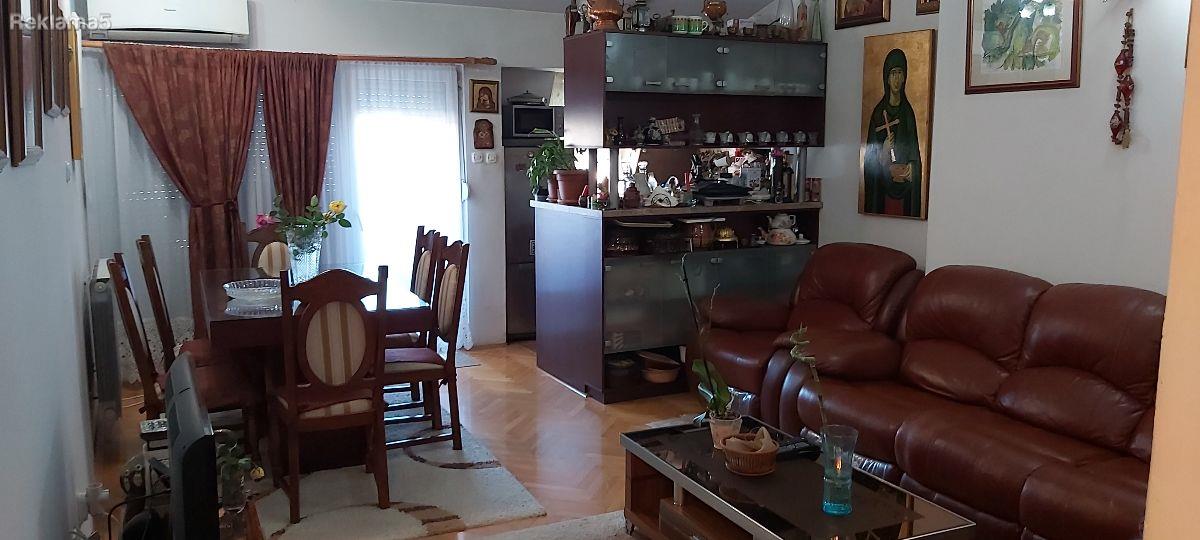 Stan od 100 m2 so tri spalni sobi vo Rasadnik K.Voda