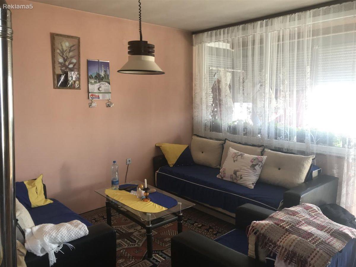 Kamelija Renoviran Stan 64m2,5kat,ul.7mi Noemvri
