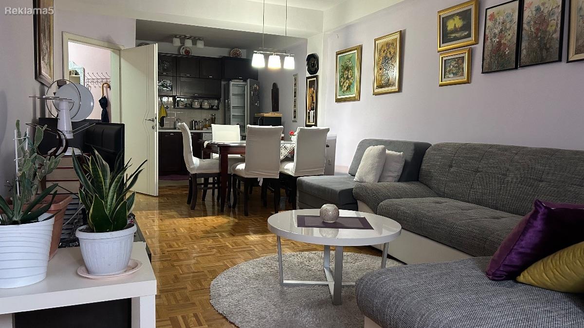 Stan 60 m2 namesten Pripor