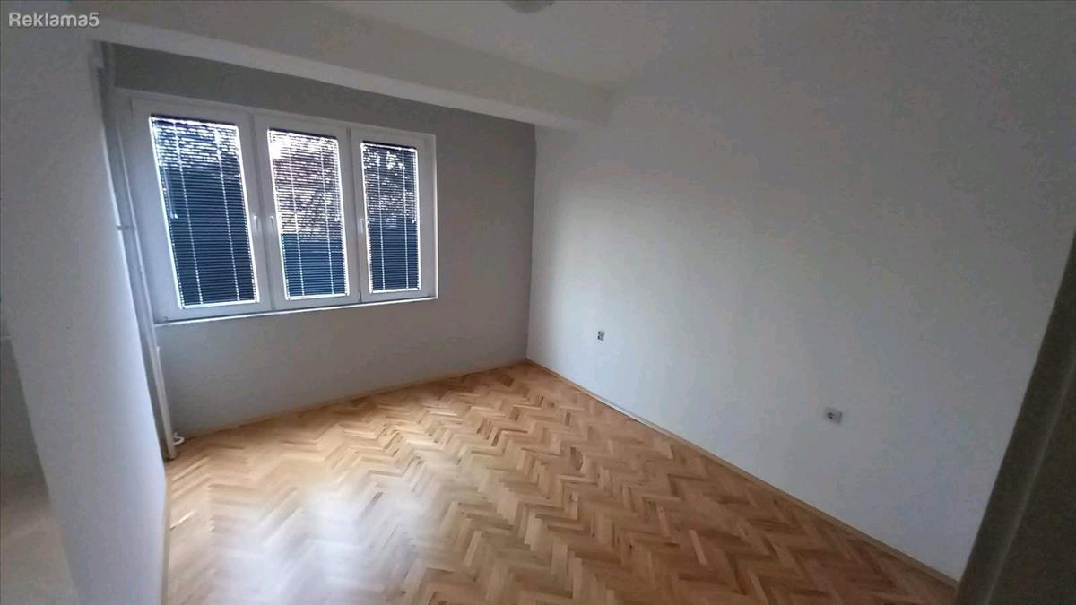 Ce IZDAVA STAN 86m2 na dobra lokacija