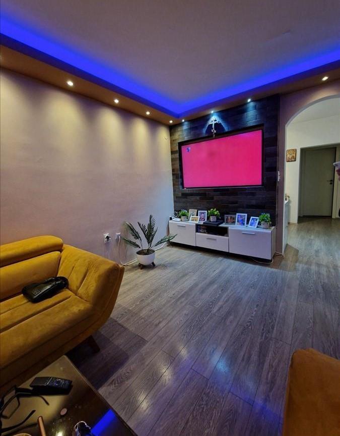 We are selling a 73m2 apartment with 2 bedrooms in Novo Lisice
