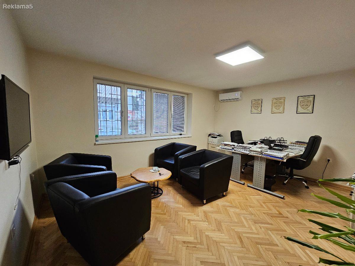 Se iznajmuva deloven prostor Debar Maalo - Office space Cent