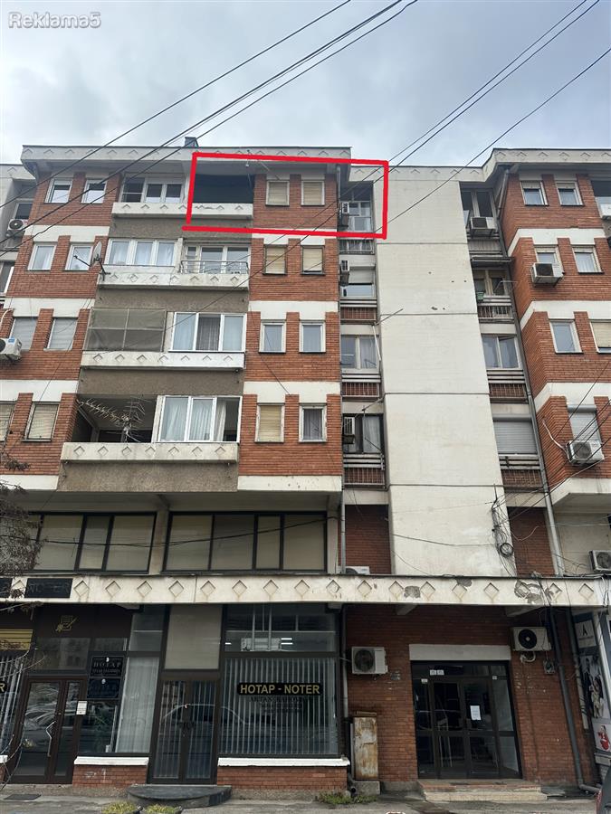 A 67m2 apartment is for sale in the center of Kumanovo, opposite the municipality