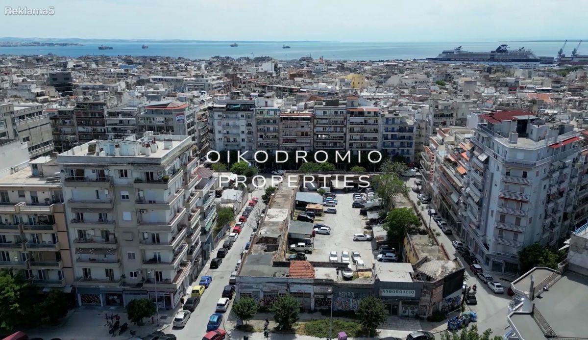 Thessaloniki apartment of 90m2 on the 1st floor.