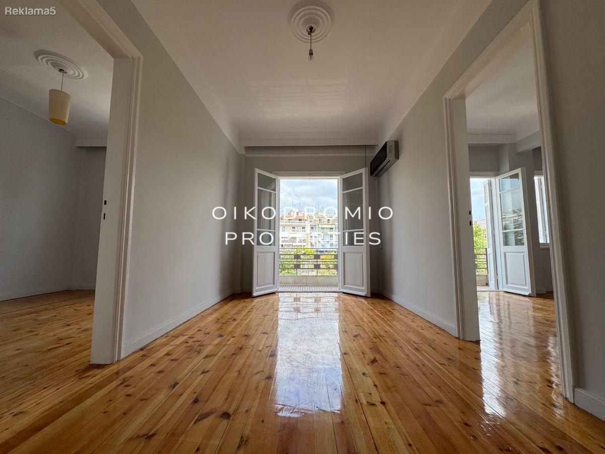 Thessaloniki apartment of 88m2 on the 2nd floor.