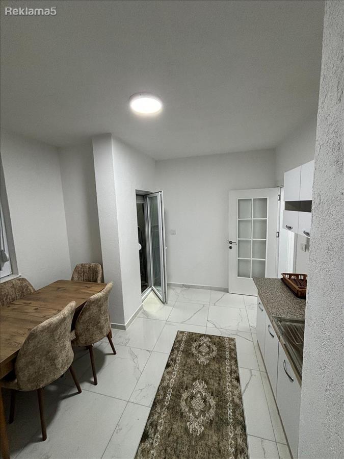 FOR RENT 450 EURO