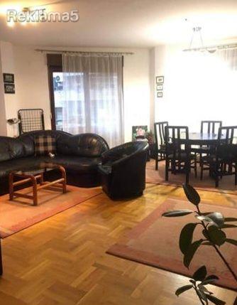 Cetvorosoben stan vo Debar Maalo