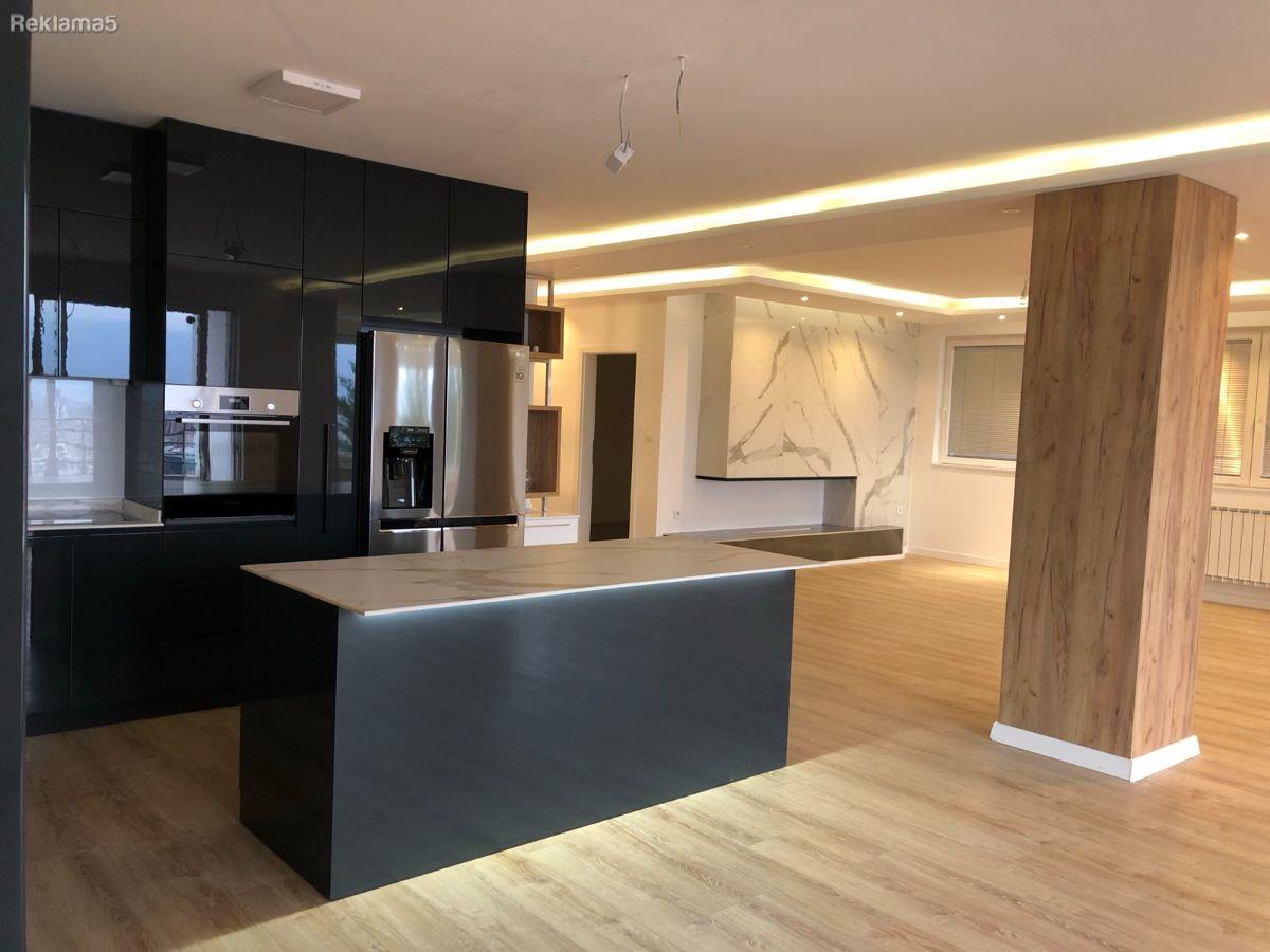 Se izdava stan 202m2 na Vodno