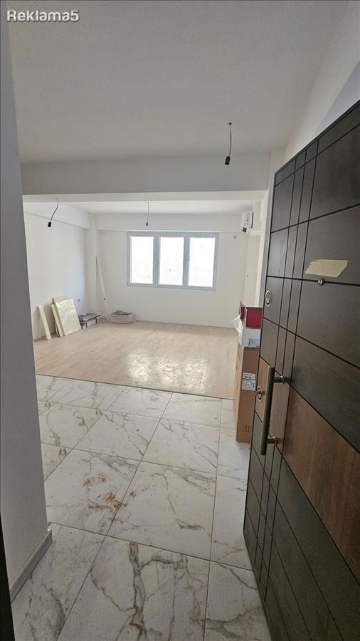 FOR SALE NEW SEMI-FURNISHED 3-ROOM 52M2 APARTMENT IN CHROME