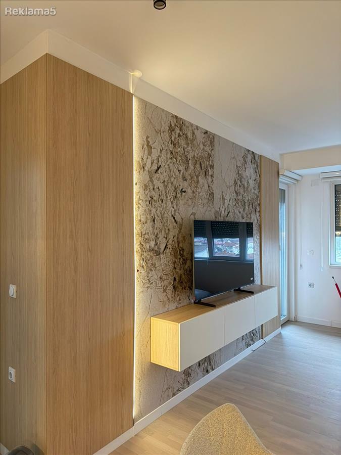 NEW LUXURY THREE-ROOM APARTMENT FOR RENT