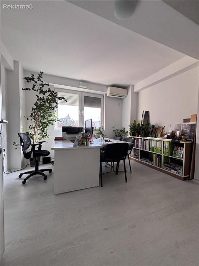Apartment for sale in Debar Maalo