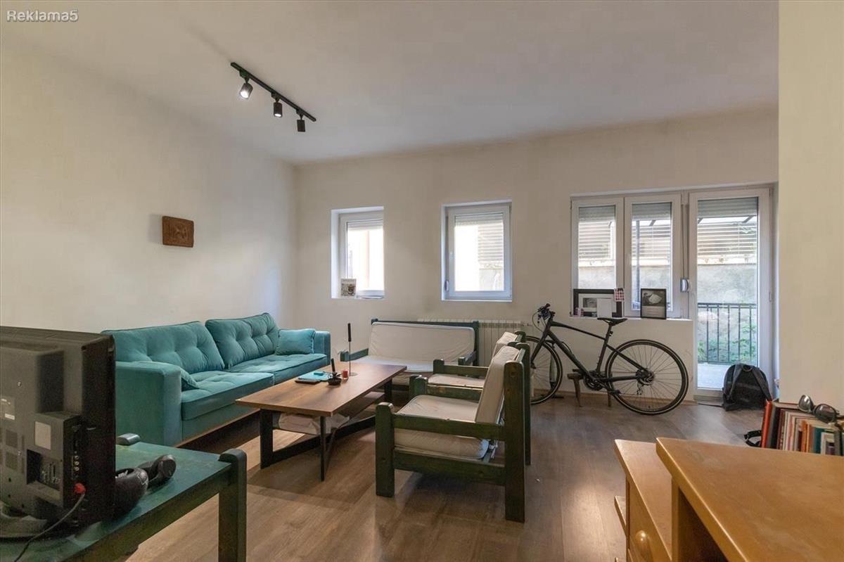 Two-room apartment in the center