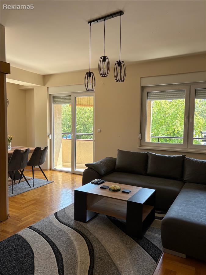 Fully furnished apartment with its own parking space in the Center