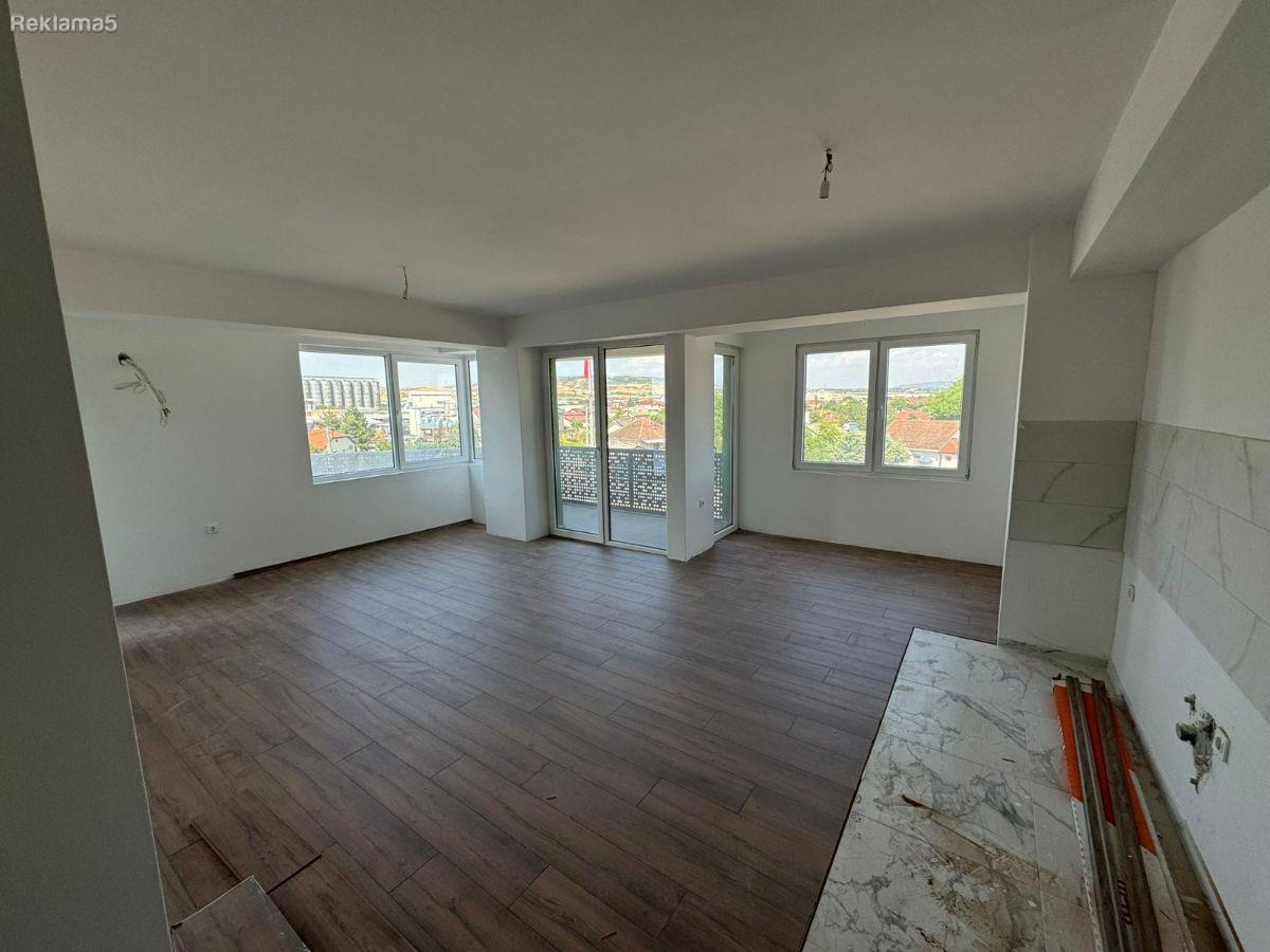 Se prodava stan vo Ilinden 85m2 so terasa 47m2