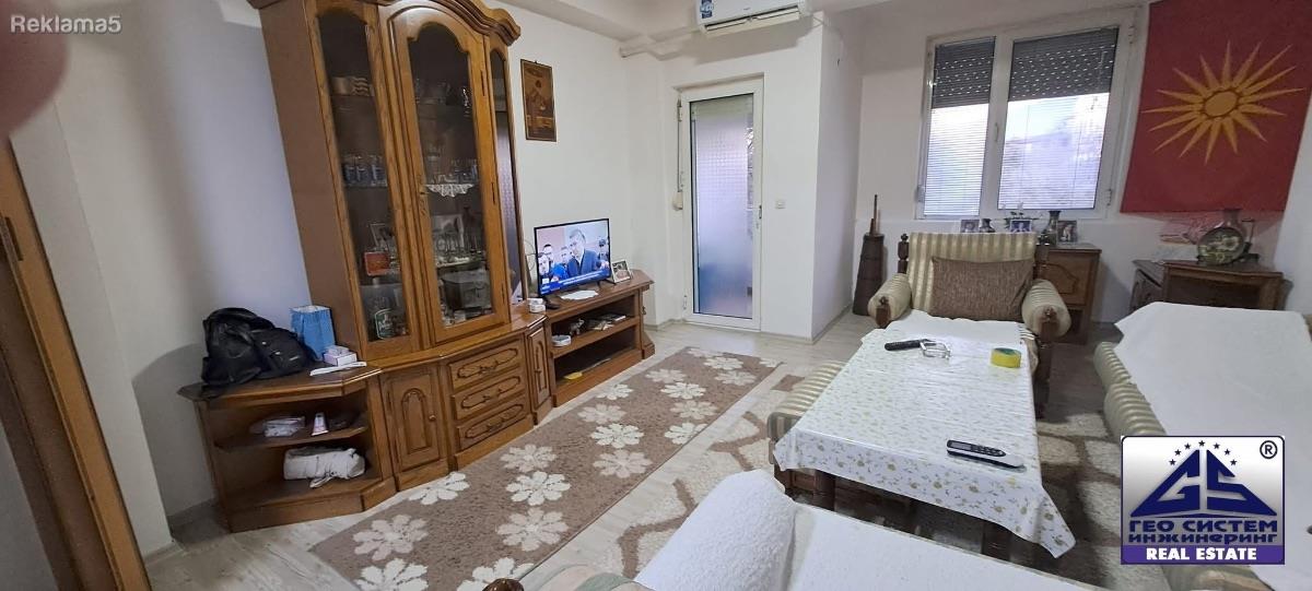 Apartment 64 m2 at 1600 eu per m2 on the upper ground floor
