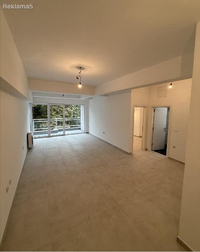 Se prodava stan 54m2 vo Avtokomanda kaj Bonimi