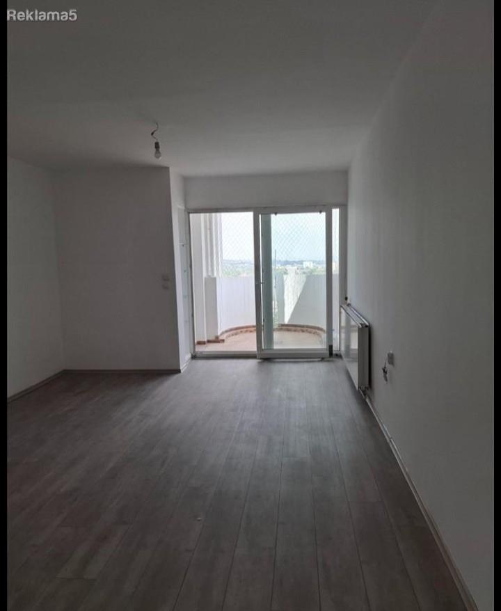 Se prodava renoviran stan 45 m2 Karpos 4
