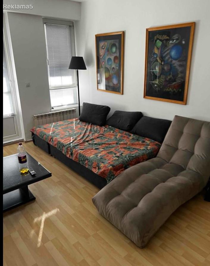 Se prodava opremen stan 41 m2 Kozle kaj Sv .Jovan