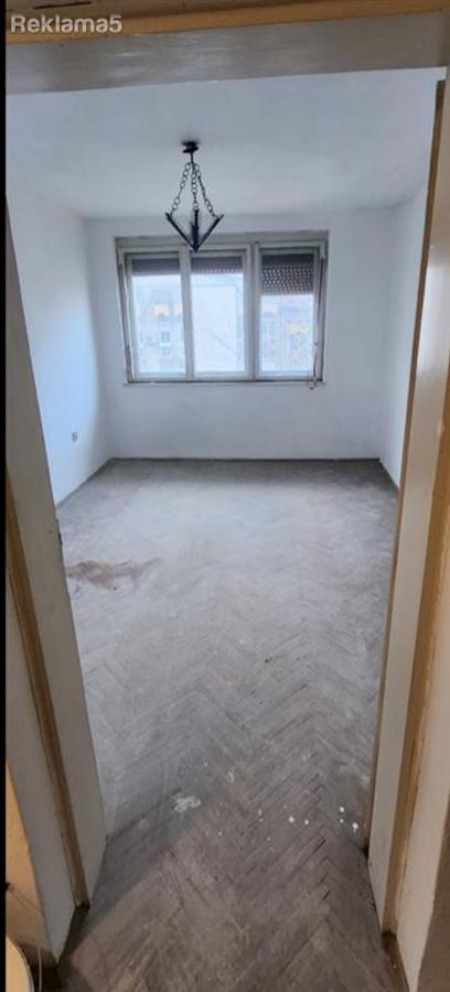 Se prodava stan Karpos 1 kaj Ruzvelt 51m2