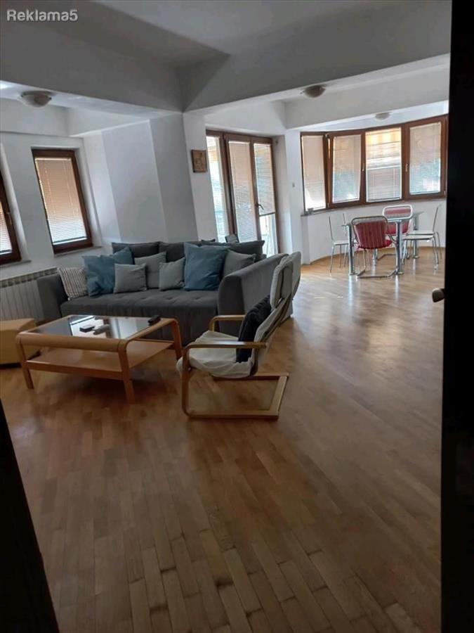 Se Izdava Namesten cetirisoben dupleks 160m2 Taftalidze 1