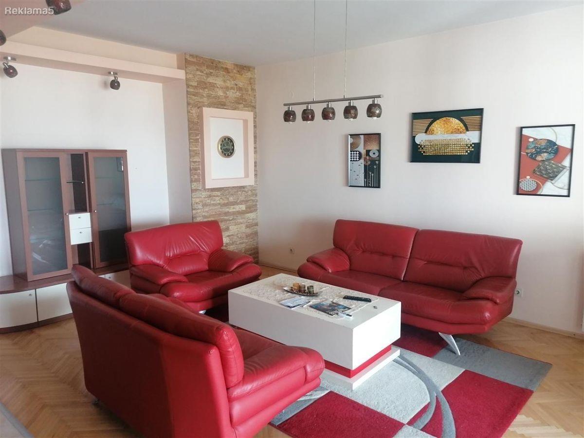 We rent a 101m2 apartment in Karposh 4
