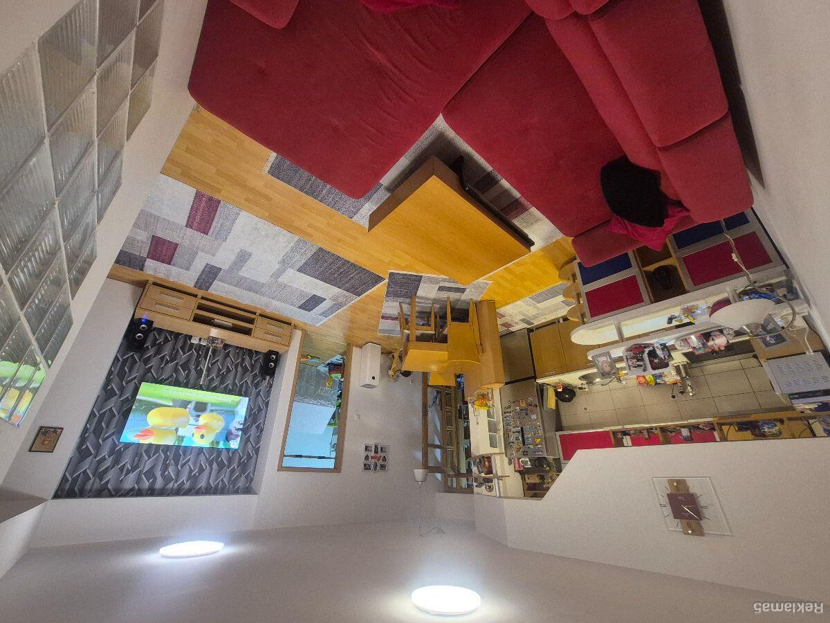A three-room apartment of 59m2 is for sale in Novo Lisiche, behind Lisa