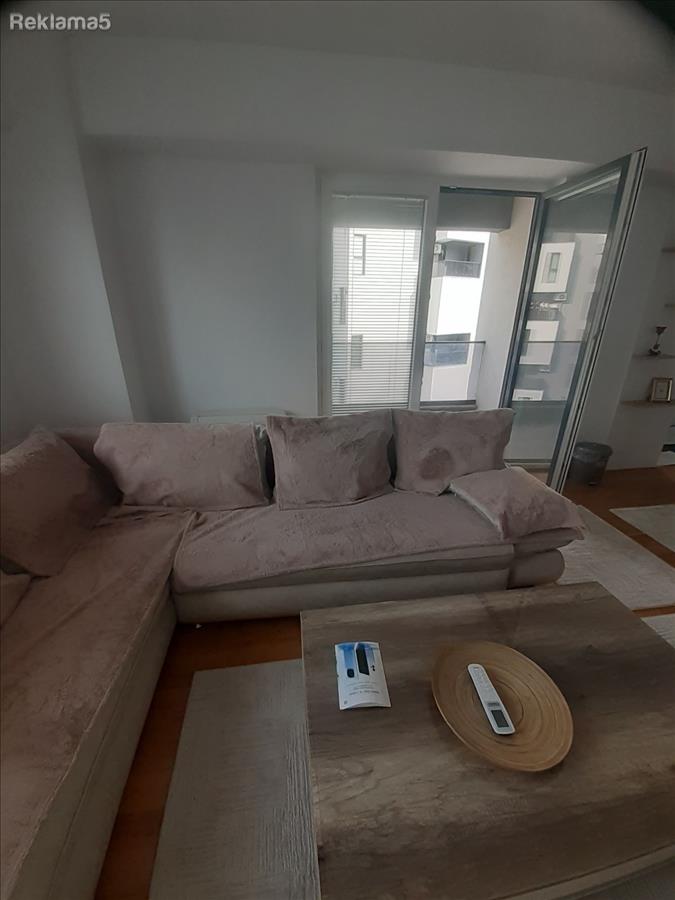I am renting out a new, three-room, unoccupied apartment of 73 m2, Karshi FON