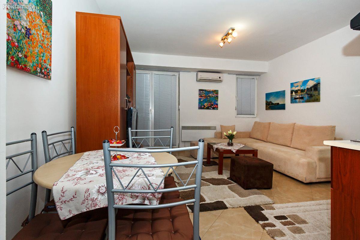 I am renting an apartment in the center of Ohrid, next to a lake