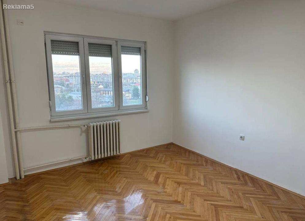 SE IZDAVA DVOSOBEN PRAZEN CENTAR BILNA TUTUNSKI KOMBINAT