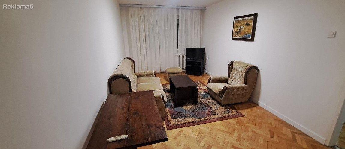 SE IZDAVA DVOSOBEN BLIZU VOENA BOLNICA POZADI NIKOLA KAREV