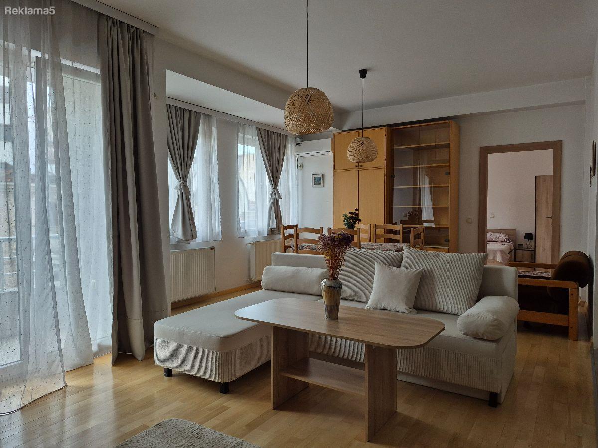 SE IZDAVA STAN OD 72m2 VO CENTAR, kaj Korcagin