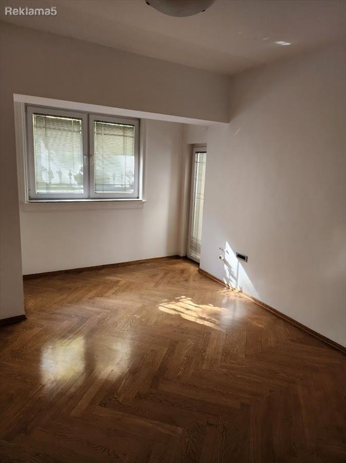 Se izdava stan od 61m2 vo Debar malo Ilindenska