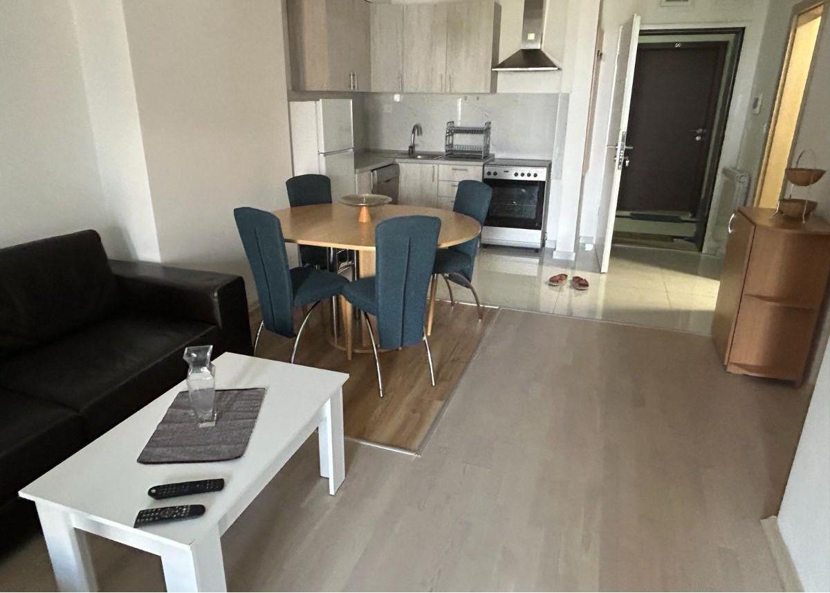 Se prodava garsonjera od 37m2 vo Taftalidje 1