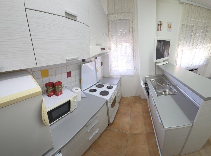 SE PRODAVA NAMESTEN STAN VO BLIZINA NA CITY MOLL 72m2