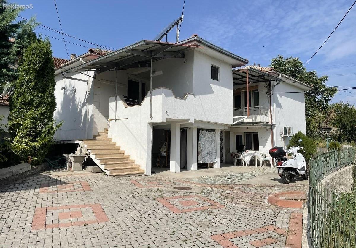 Se prodava kukja vo Kavadarci