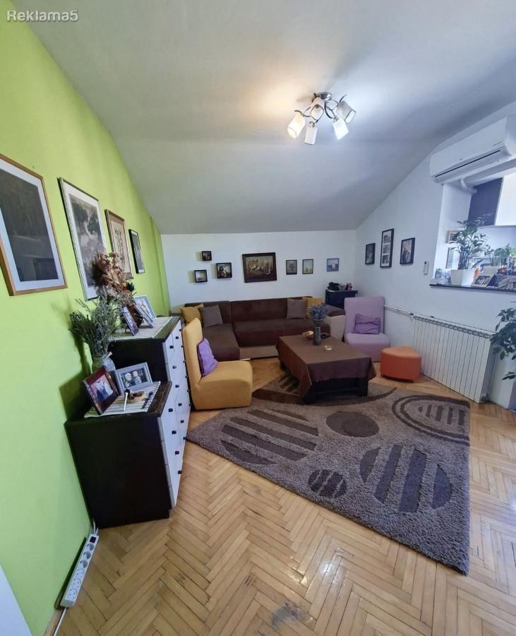 Se prodava stan vo Skopje Sever
