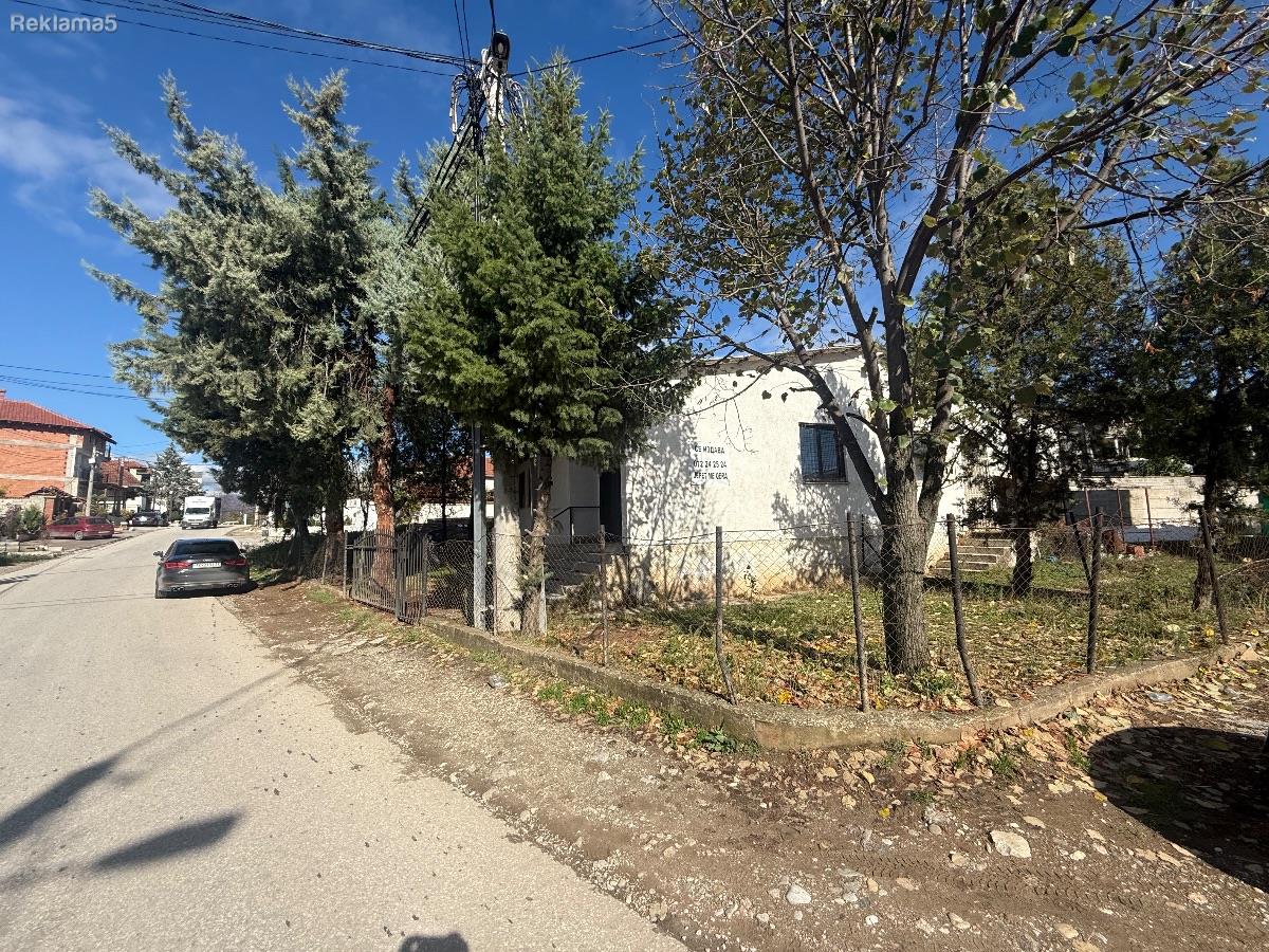 SE PRODAVA DUKJAN U VIZBEGOVO 270m2 KAJ CRVATA