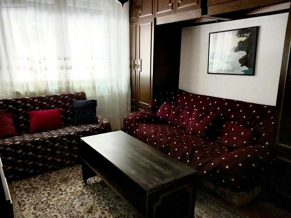 Se prodava stan na Ruzveltova 45m2